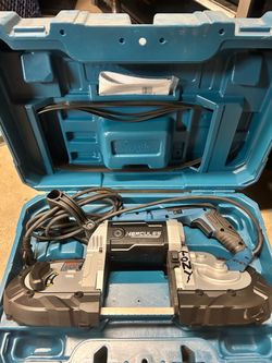 Hercules Portable Band Saw with Case