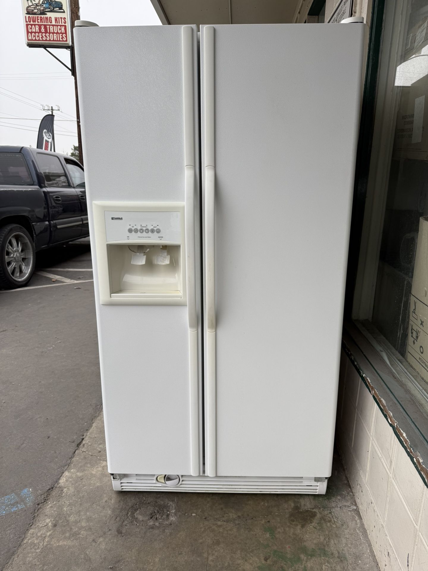 Kenmore Side By Side Fridge w/ Filtered Water & Ice (Warranty Included)