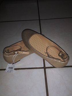 Size 13.5 Girls gold ballerina shoes new in box