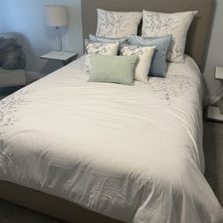 Elegant Headboard and Bed Frame