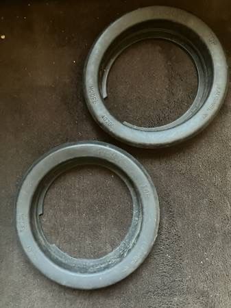 Truck-Lite 40700 40 Series Grommet (2) $2.00 each