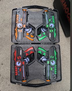 ArmoGear Laser Tag Set - 4 Guns + 4 Vests with Case