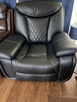 Chair - recliner