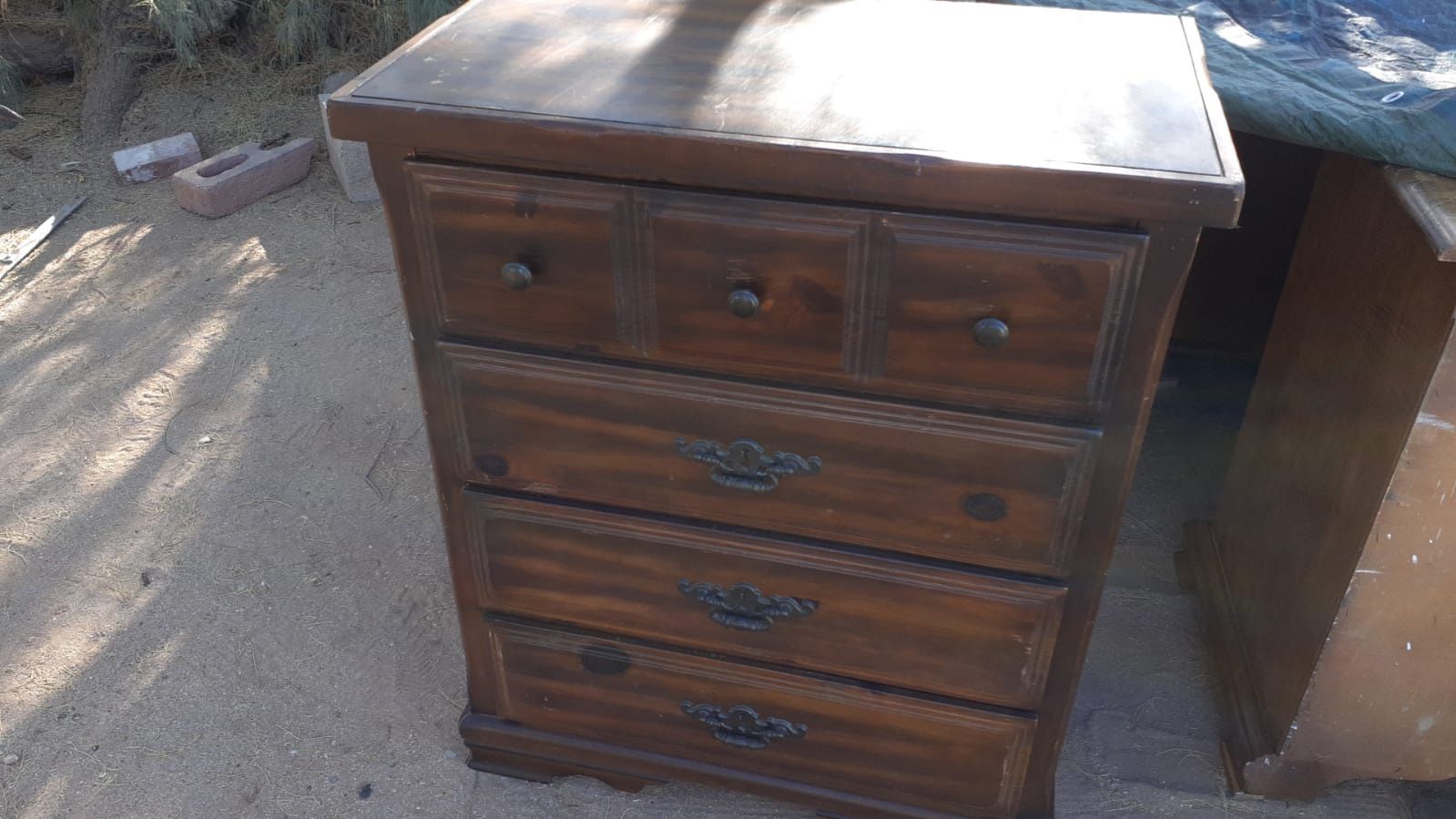 Dresser