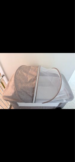 Baby  bassinet