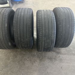 Pirelli Scorpion Zero Tires