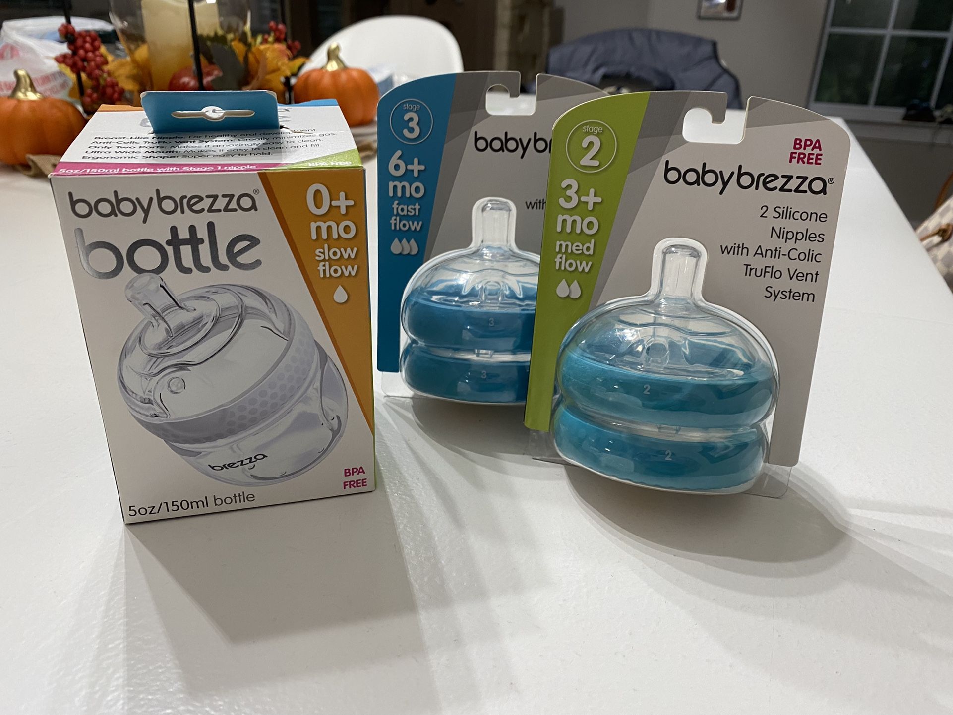 NEW Baby Brezza Bottle & Nipples