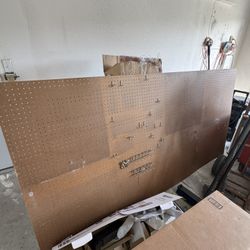 Peg Board 8 1/2 Feet