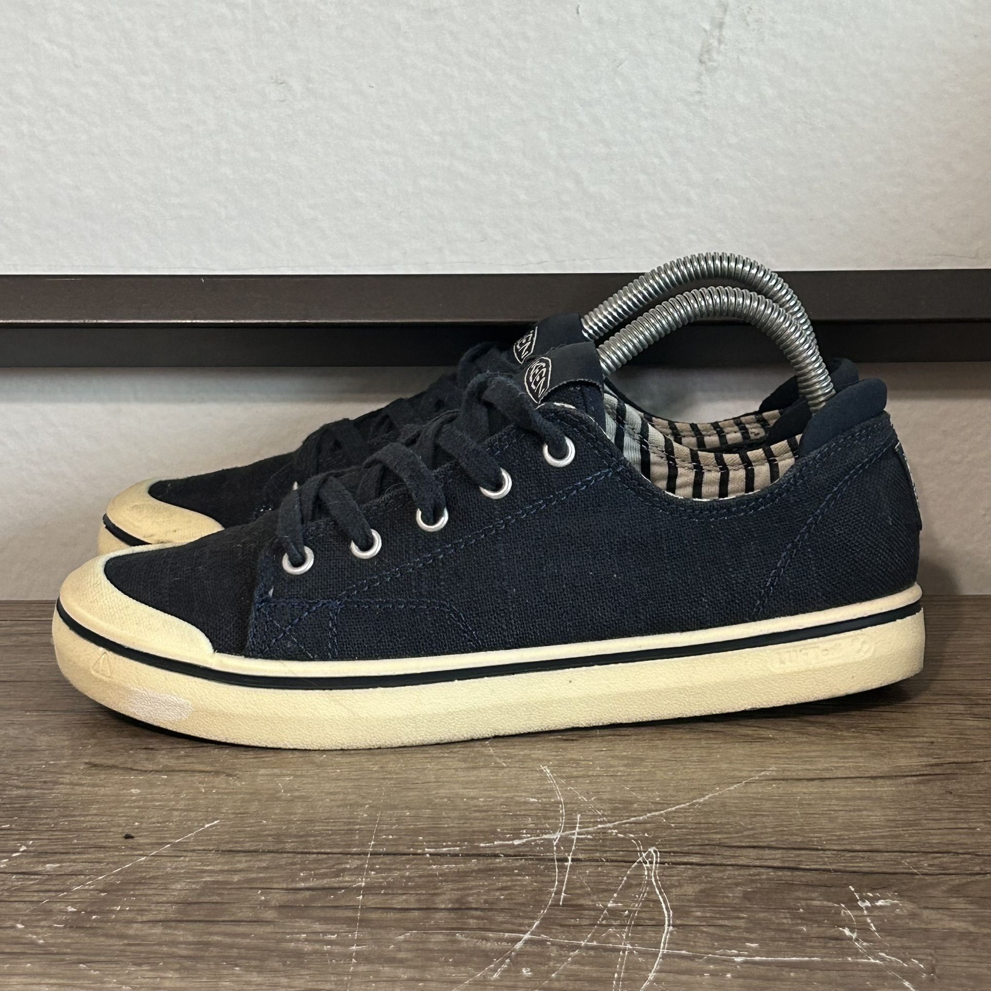 Keen Elsa V Women’s Shoes Size 8.5