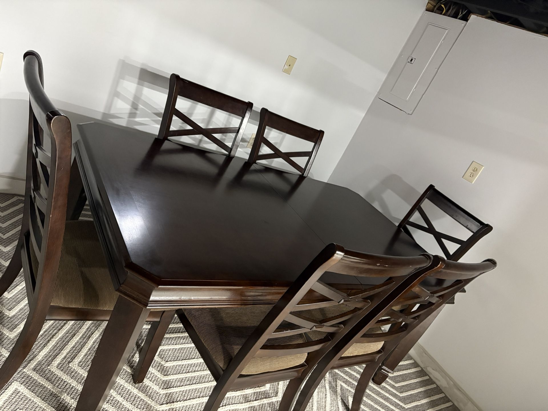 Dining Table With 6 Chairs for Sale in Dearborn, MI - OfferUp