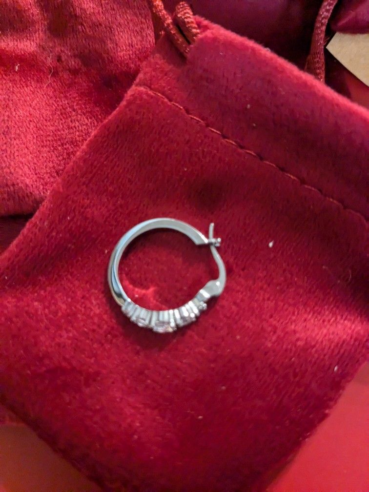 Silver Diamond Earrings 