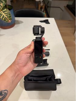 DJI Osmo Pocket 3 Creator Combo - Excellent Condition