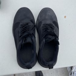 Black Vans Shoes Size 6.5 