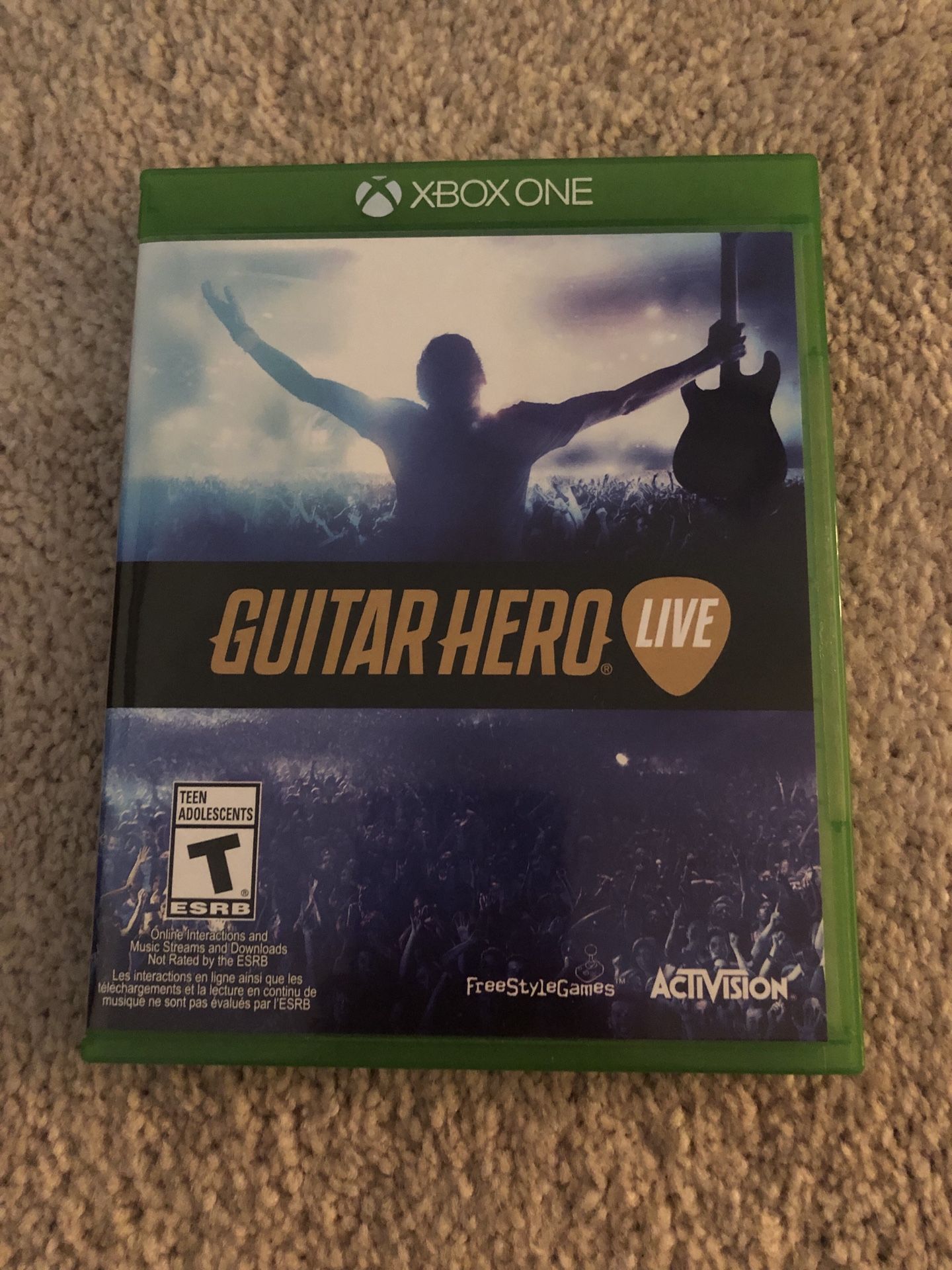 Guitar Hero Live with 2 guitars