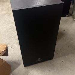 Truth b2092a   360- Watt Active Studio Subwoofer 