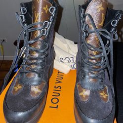 Louis Vuitton Boots Size 36