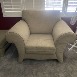 Chair w/Ottoman