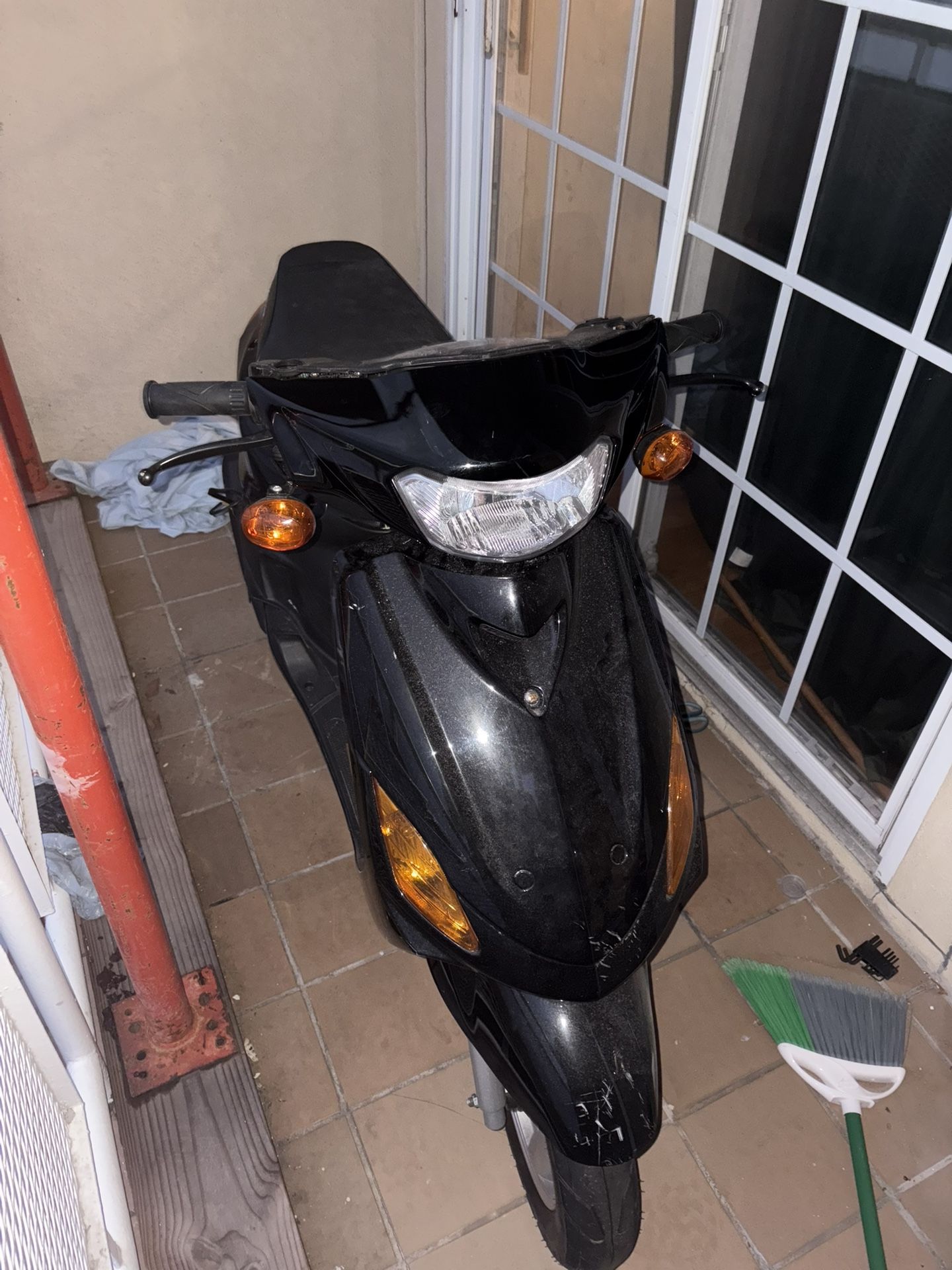 Non Running Razor 150