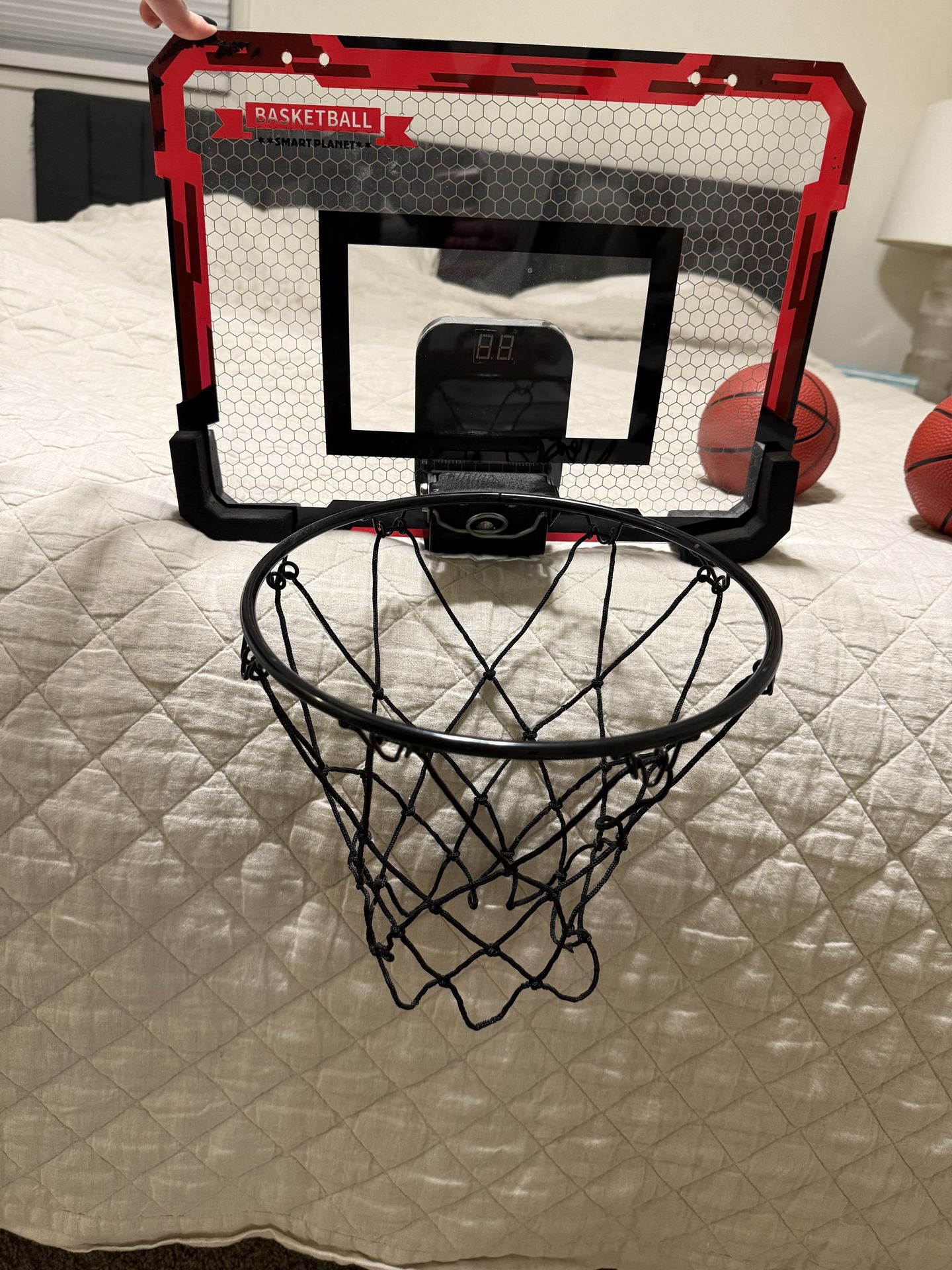 Mini basketball hoop