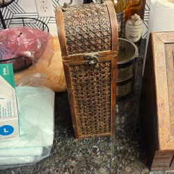 Designer Wine Box From “Three Hands In LA”