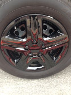 4 Gloss black 16" hubcaps! Free installation !