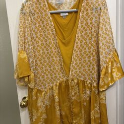 Beautiful Women Blouse Size 14/16