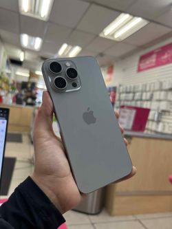 iPhone 15 Pro Max 256GB UNLOCKED 