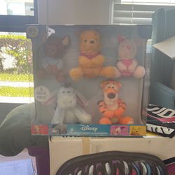 Winnie And Pooh And Friends Disney Stuffed Animals 
