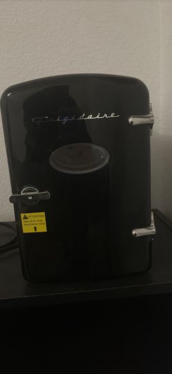 Mini Frigidaire Refrigerator