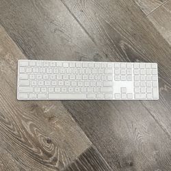 Apple Magic Keyboard