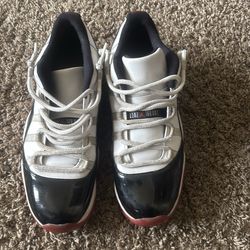 Air Jordan 11 Retro Low 'Concord-Bred'