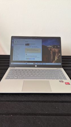 HP Laptop with AMD Ryzen and Radeon Graphics