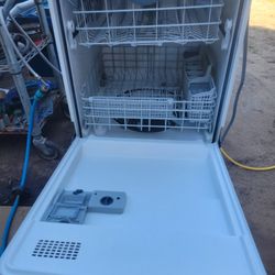 Frigidaire Dishwasher 
