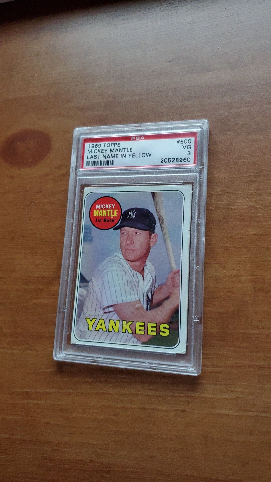MICKEY MANTLE! Graded VERY GOOD