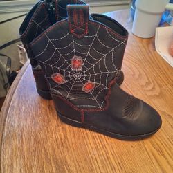 KIDS BOOTS SIZE 10 PICK UP IN SUN VALLEY $5