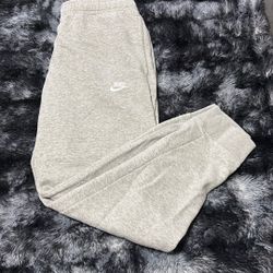 L Nike Sweatpants 