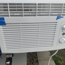 Windows Ac Unit Ge 5050 Btu  New 