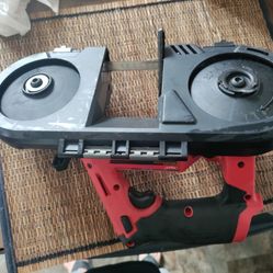 Milwaukee Band Saw