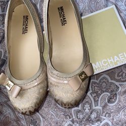 Michael Kors Flats  Fits Size 6 In Women 