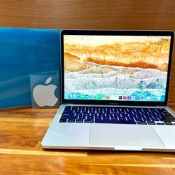 Apple MacBook Pro 13” 2020 TouchBar Retina 2GHZ i5 16GB RAM 500GB SSD W/CASE Fully Functional!!!