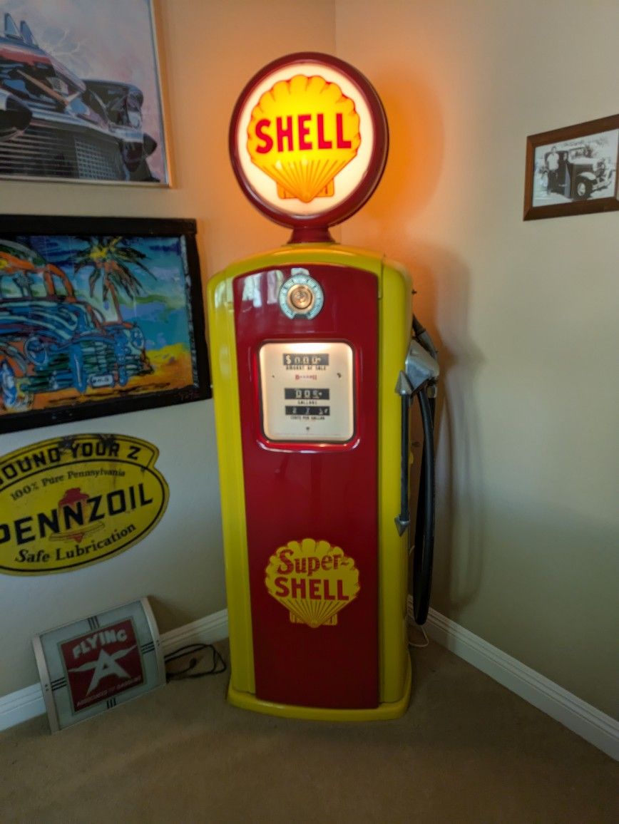 Bennett 756 Restored Shell theme Gas Pump