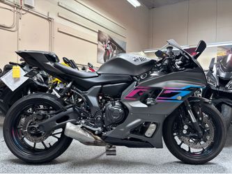 2024 YAMAHA R7