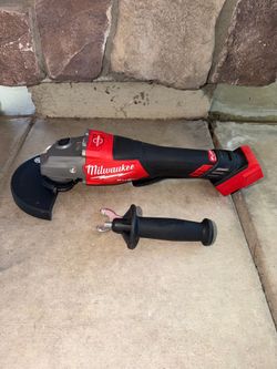 Milwaukee M18 FUEL 18-Volt Brushless 4-1/2 in./6 in. Braking Grinder with Paddle Switch (Tool only)