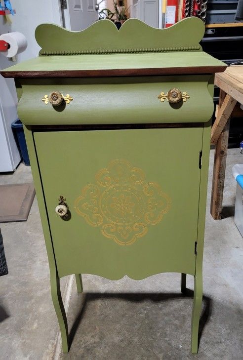 Small Antique Green Cabinet with one drawer