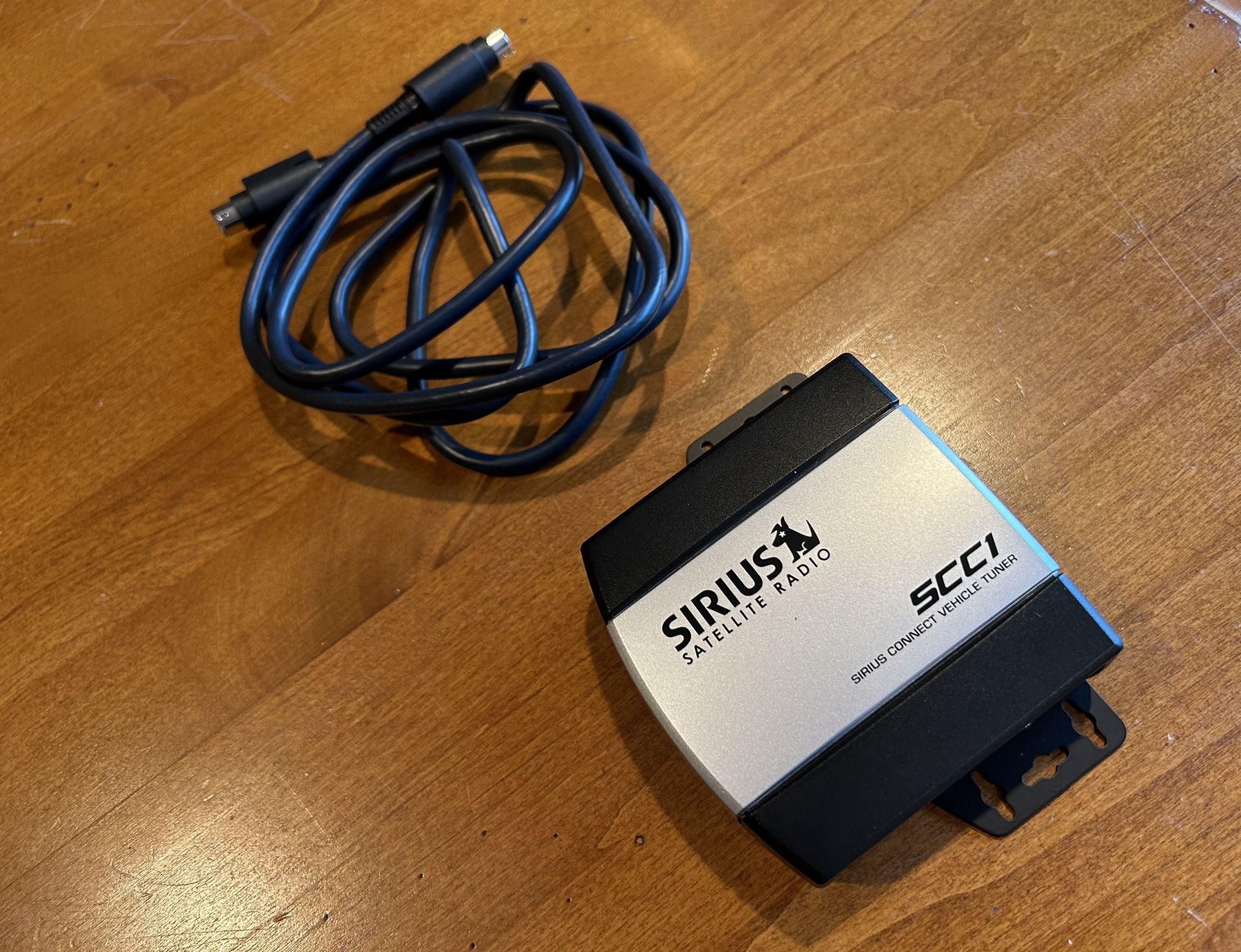 Sirius SCC1 Tuner with Cable & Antenna