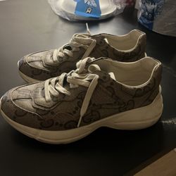 Guccis Shoes 10.5