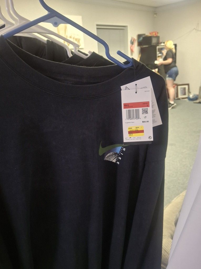 Nike Men's NEW WITH TAGS