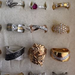 STORE INVENTORY CLEAR OUT – BULK DEADSTOCK JEWELRY LOT- Approx 2000 Pieces