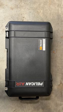 Pelican 1535 AIR w/ Dividers
