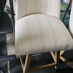 3 Bar Stools